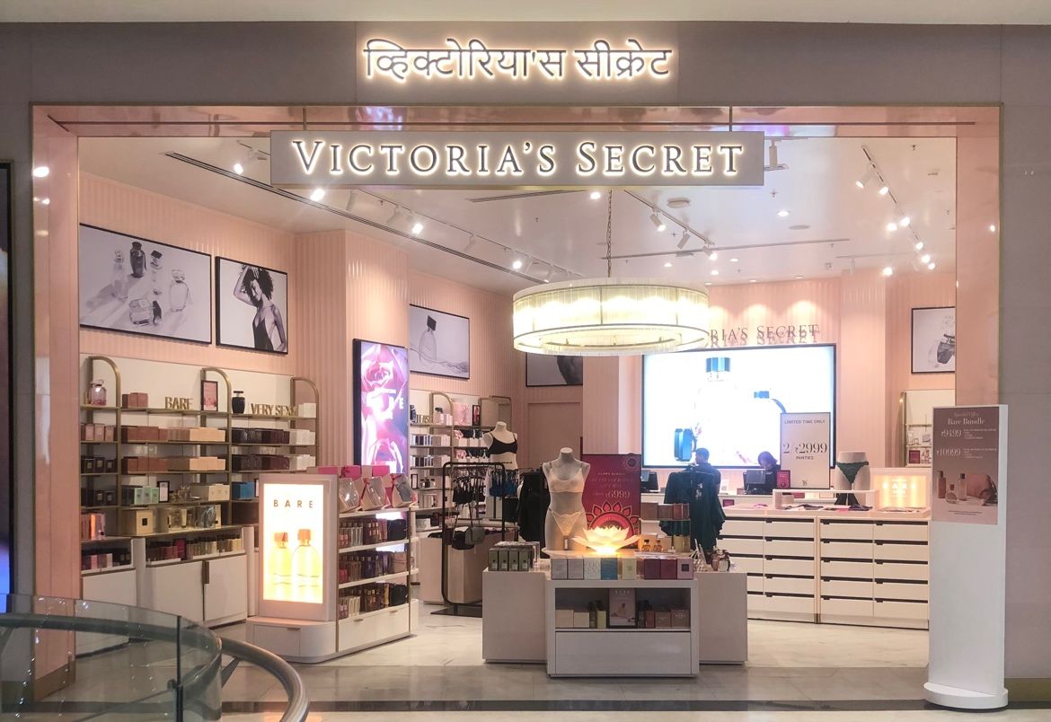 Victoria's Secret Spreads Its Wings And Opens Its First Store In Phoenix  Palladium