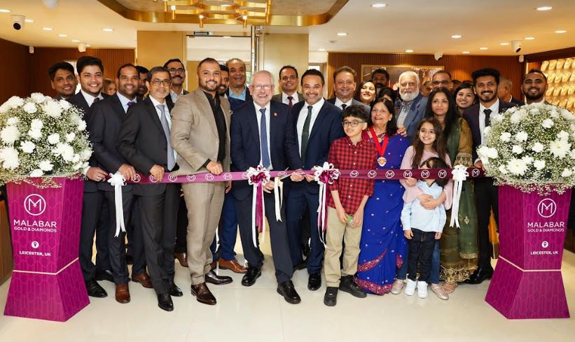 Malabar Gold & Diamonds’ Leicester store launched by Peter Soulsby, City Mayor, along with dignitaries from Malabar   