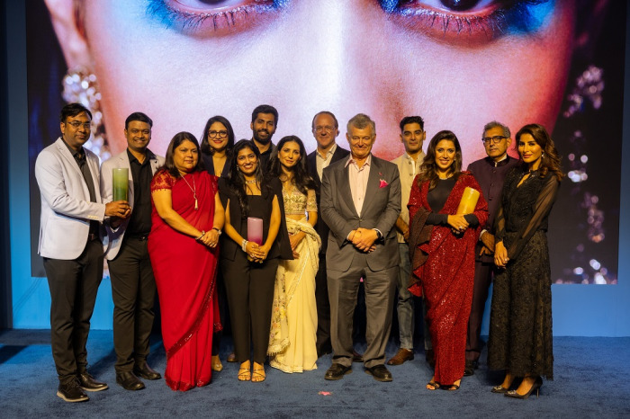 L to R: Piyush Jain, Dr. Prashant Agrawal, Falguni Nayar, Kritika Rathi, Vaishnavi Maganti, Vijay Sivaraju, Shana Randhava, Stéphane de La Faverie, William P. Lauder, Akshay Bawa, Alia Allana, Sumit Bhasin, Rosemin Opgenhaffen