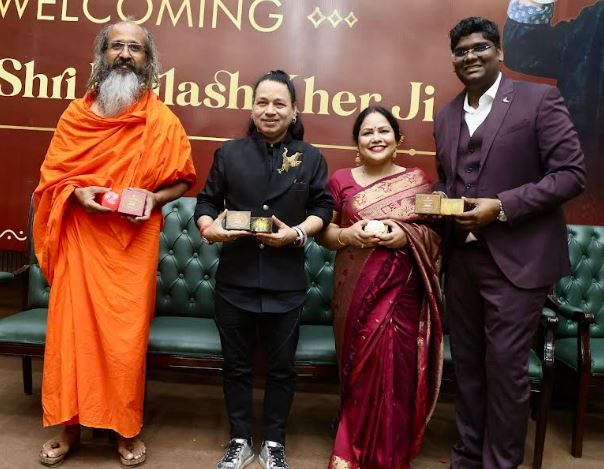 L-R: Baba Ji Swami Amritanand Ji, Padma Kailash Kher Ji, Dr. Nutan Kher & Yogesh Thakur