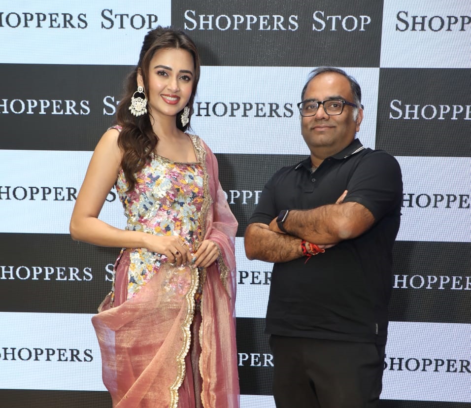 Tejaswi Prakash along with Kavindra Mishra Unveils the Shoppers Stop 'Gifts of Love' Diwali collection