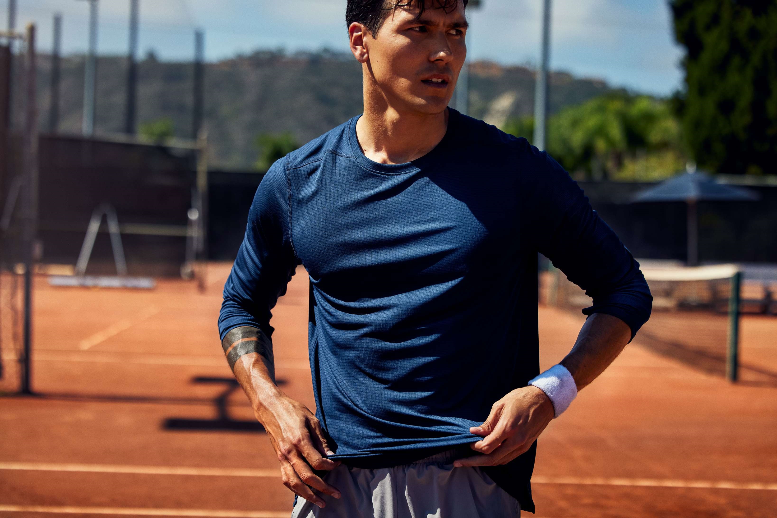 COOLMAX CloakFX™ fiber, the latest innovation from The LYCRA Company, helps garments appear drier by minimizing visible sweat marks and delivering moisture-wicking, cooling performance.