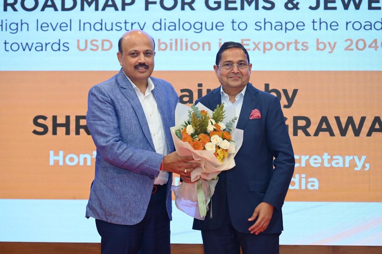 Rajesh Agrawal Commerce Secretary Govt of India  Shri Kirit Bhansali Chairman GJEPC