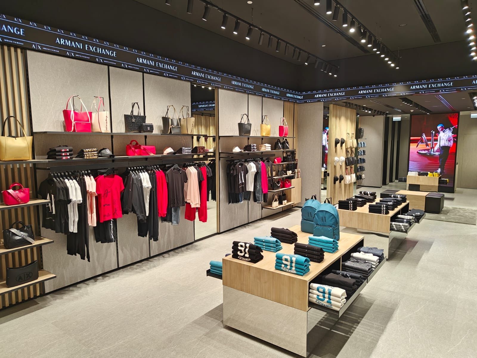 Armani Exchange Showroom Armani Clothes Near Me Mall Armani