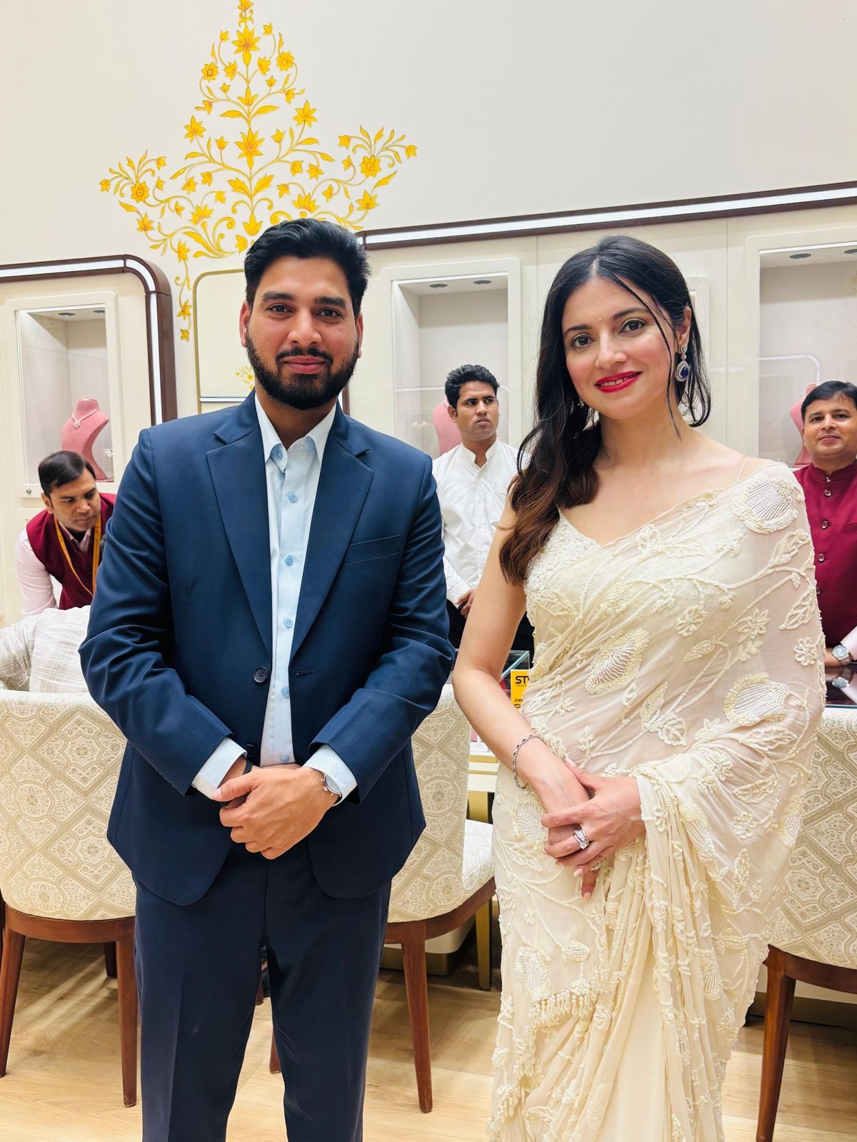 Vasundhra Raj Expands Presence With Second Flagship Store Launch At ...