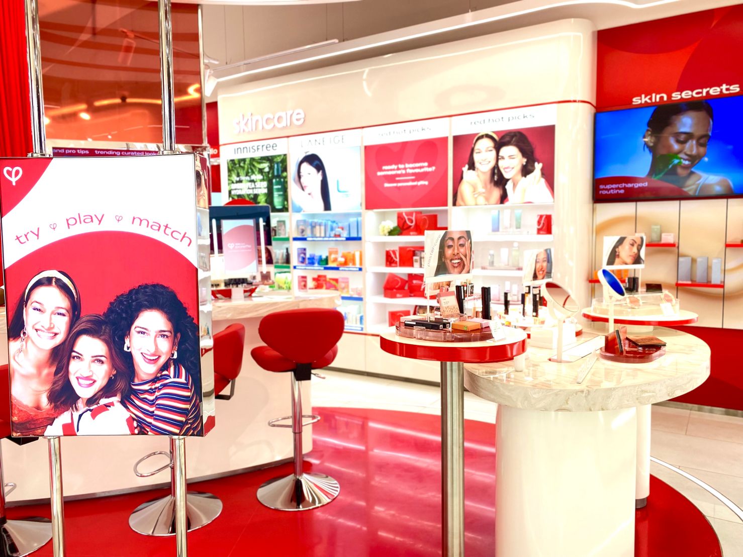 Tata Cliq Palette opens first offline beauty store