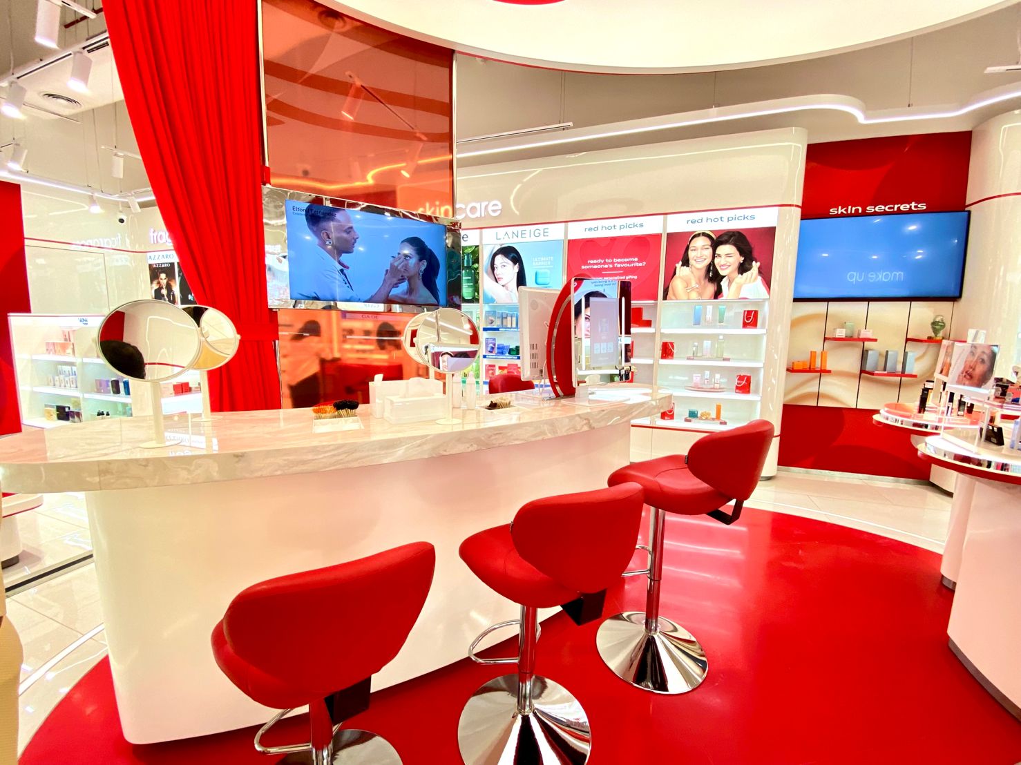 Tata Cliq Palette opens its first offline store in Navi Mumbai, tata store  